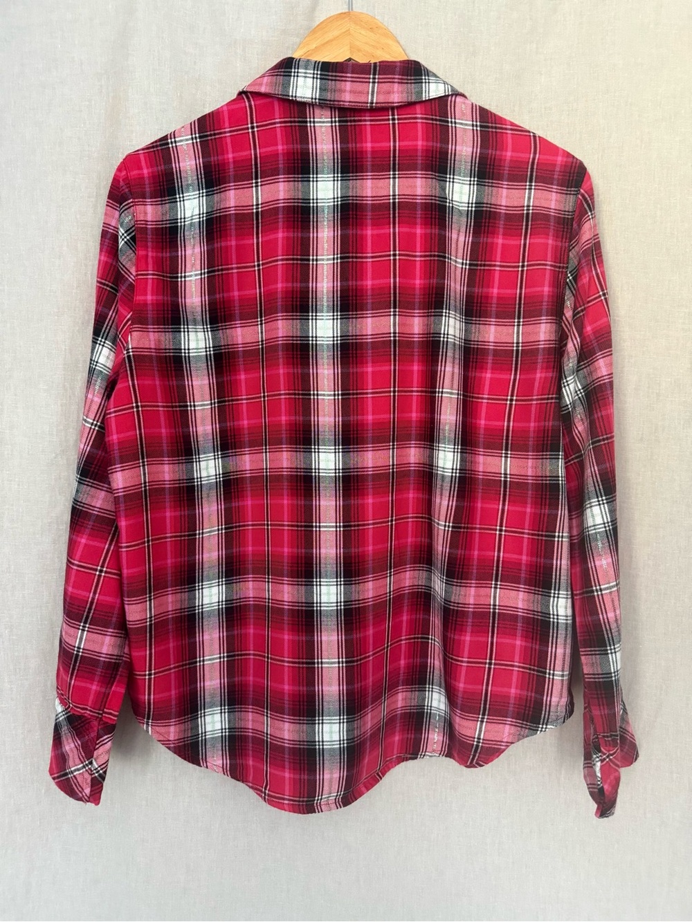 Victoria's Secret Red Black Plaid Pajama Set | Subtle Silver Shimmer Thread - Picture 6 of 14